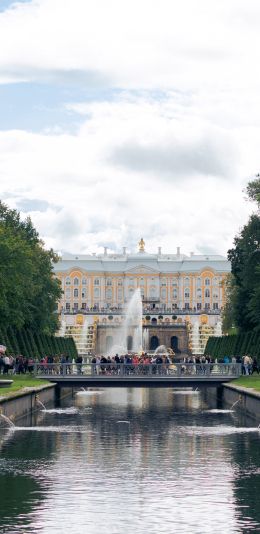Peterhof, Russia Wallpaper 1080x2220