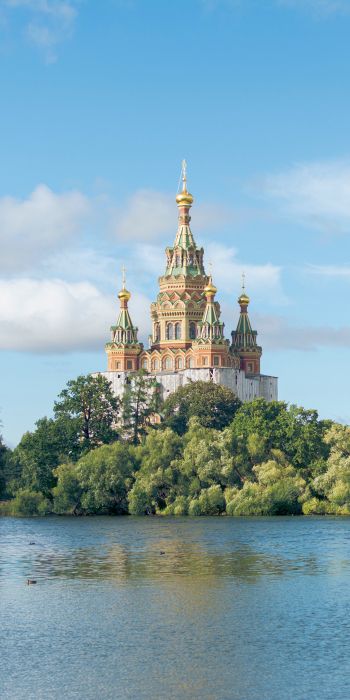 Peterhof, Saint Petersburg, Russia Wallpaper 720x1440