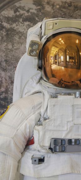 Обои 1440x3200 костюм космонавта, США