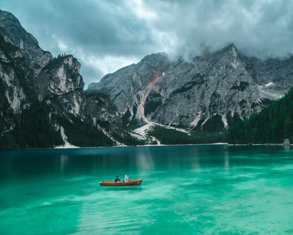 Lake Braies, Italy Wallpaper 1280x1024