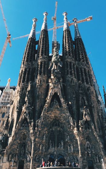 Sagrada Familia, Barcelona, Spain Wallpaper 1200x1920