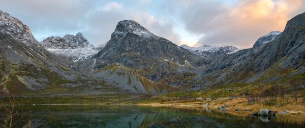 mountains, mountain lake Wallpaper 2560x1080