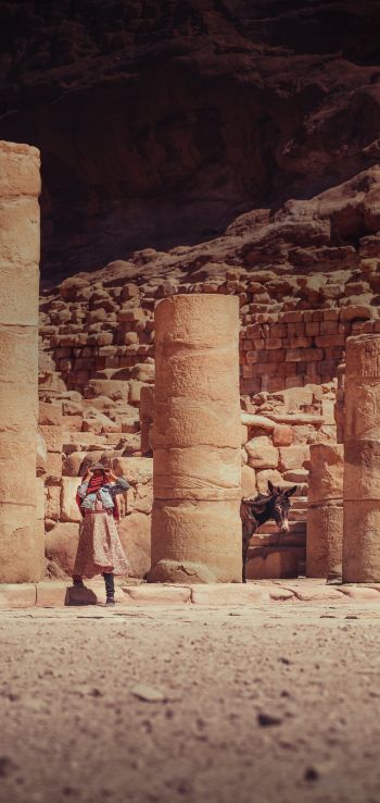Petra, Jordan Wallpaper 1080x2280