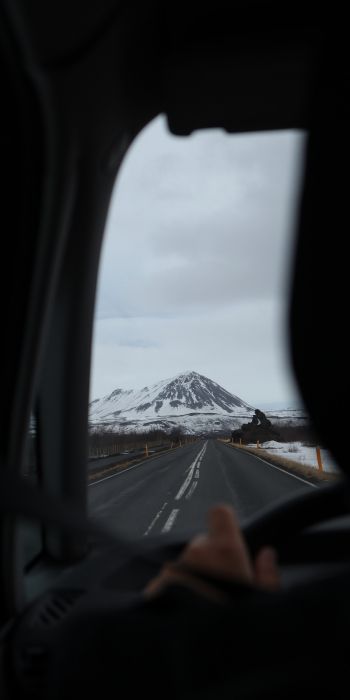 Iceland, travel by car Wallpaper 720x1440