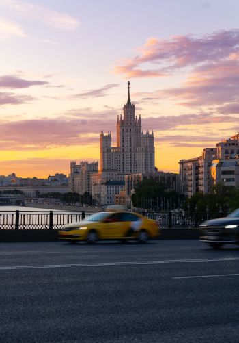 Moscow, Russia Wallpaper 1668x2388
