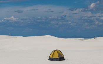 Обои 2560x1600 палатка, снежная долина
