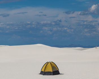 Обои 1280x1024 палатка, снежная долина