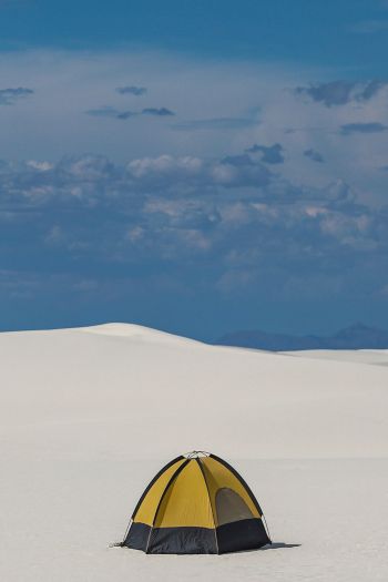 tent, snowy valley Wallpaper 640x960