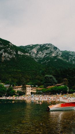 Lierna, province of Lecco, Italy Wallpaper 1440x2560
