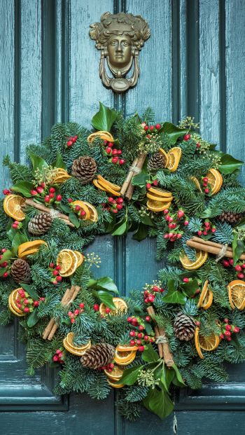 Christmas wreath, decoration, christmas Wallpaper 640x1136
