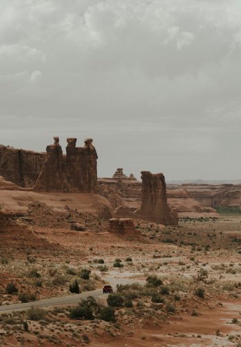 Moab, Utah, USA Wallpaper 1640x2360