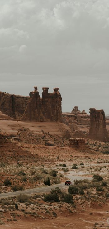 Moab, Utah, USA Wallpaper 1080x2280