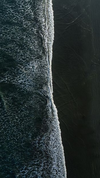 sea coast, waves Wallpaper 640x1136