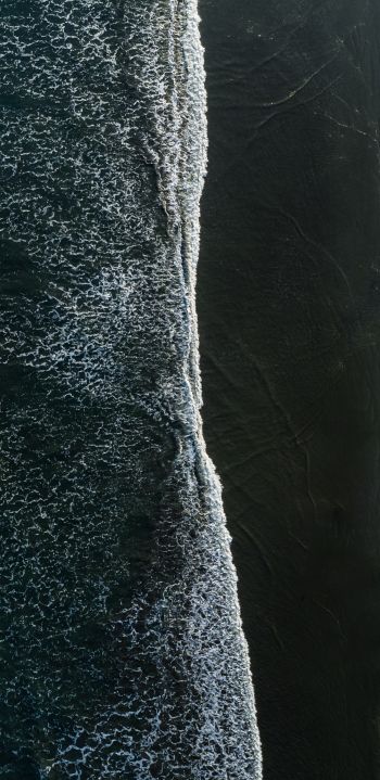 sea coast, waves Wallpaper 1080x2220