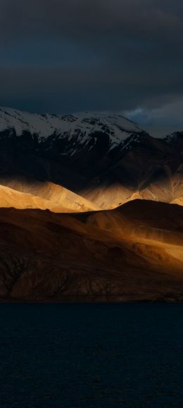 Lake Pangong, Leh Ladakh Wallpaper 1080x2400