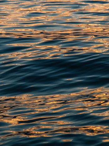 sea, sun reflection Wallpaper 2048x2732