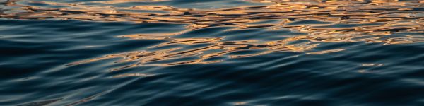 sea, sun reflection Wallpaper 1590x400