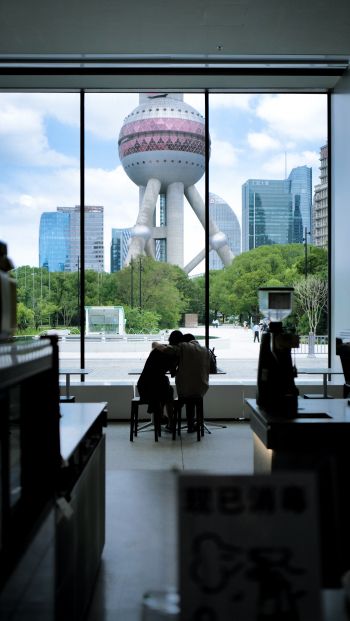 China, Shanghai, Pudong Wallpaper 640x1136