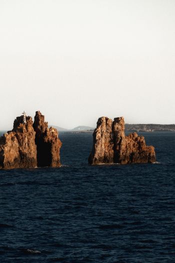Greece, rocks in the sea Wallpaper 640x960