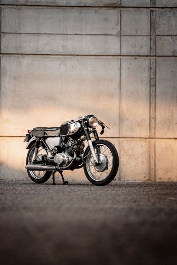 Yamaha motorcycle Wallpaper 640x960