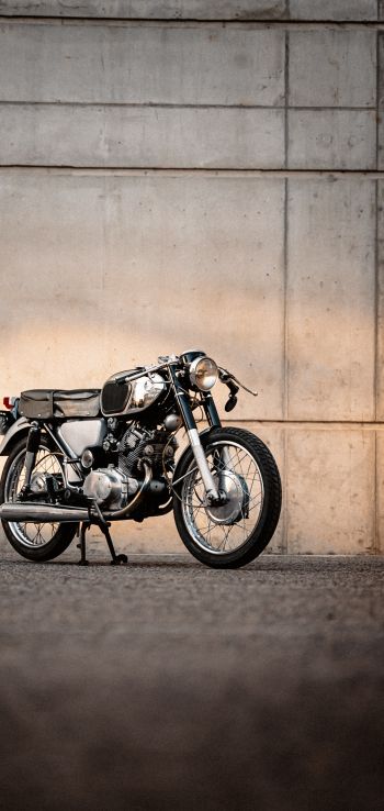 Yamaha motorcycle Wallpaper 1080x2280