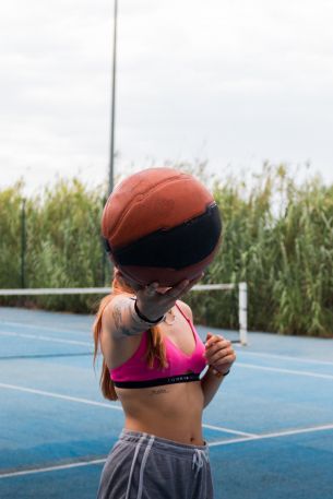 girl with ball Wallpaper 3648x5472