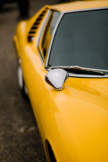 yellow car Wallpaper 640x960
