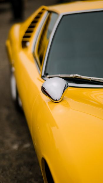 yellow car Wallpaper 640x1136