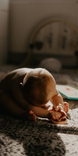 baby fell asleep Wallpaper 720x1440