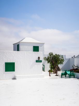 Lanzarote, Spain Wallpaper 1536x2048