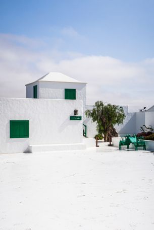 Lanzarote, Spain Wallpaper 640x960