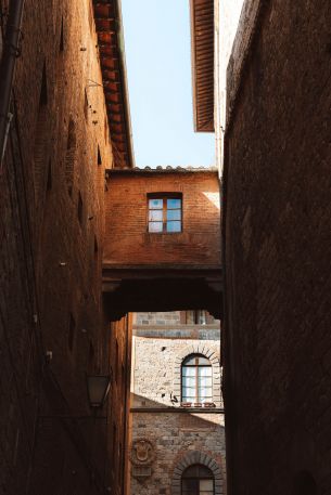 Siena, Province of Siena, Italy Wallpaper 640x960