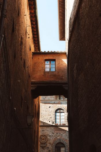 Siena, Province of Siena, Italy Wallpaper 640x960
