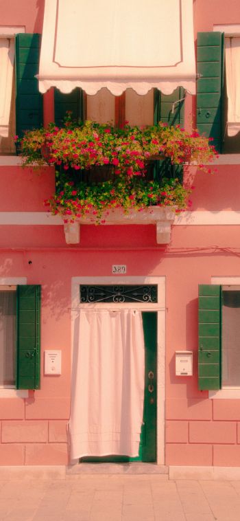 Burano, Venice, metropolitan city of venice, Italy Wallpaper 1080x2340