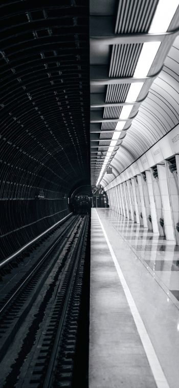 subway, black and white, Moscow Wallpaper 1284x2778