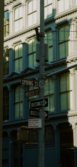 Soho, Manhattan, New York, New York State, USA Wallpaper 1080x2340