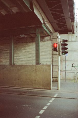 Nuremberg, Germany, traffic light Wallpaper 2321x3500