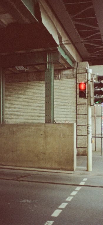 Nuremberg, Germany, traffic light Wallpaper 1080x2340
