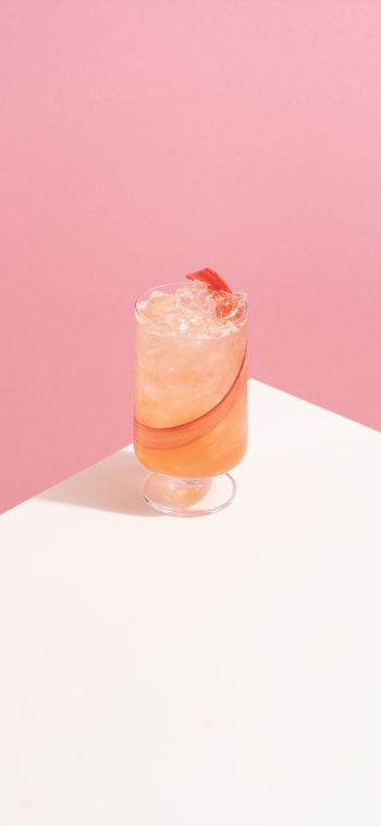 Обои 1080x2340 коктейль, розовый, напиток, минимализм