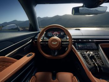 Обои 800x600 Bentley, кожаный салон, руль