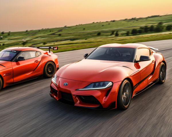 Обои 1280x1024 Toyota GR Supra, красный автомобиль, скорость