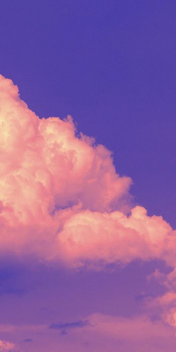 Обои 720x1440 фиолетовое небо, кучевые облака, фиолетовый