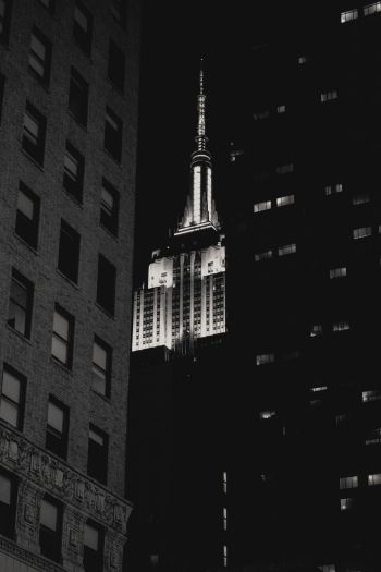 Empire State Building, New York, black and white Wallpaper 640x960