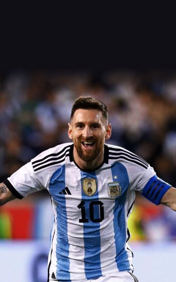 Lionel Messi, football player Wallpaper 800x1280
