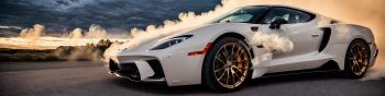 sports car, smoke from under the wheels Wallpaper 1590x400