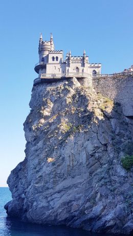 Swallow's nest, castle, Crimea Wallpaper 1080x1920