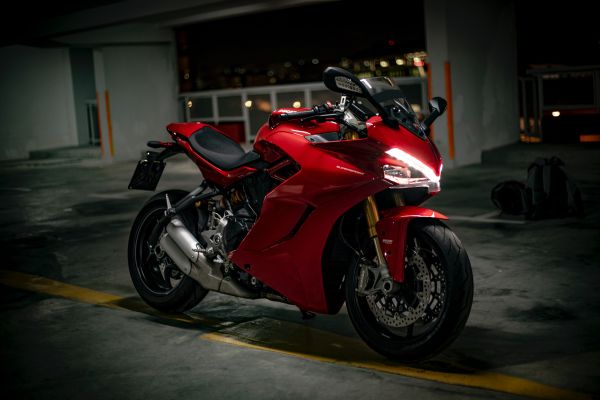 Обои 6720x4480 Ducati SuperSport