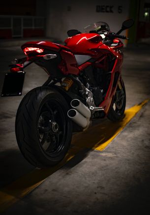 Обои 1668x2388 Ducati SuperSport