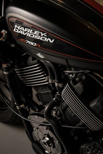 Harley-Davidson, black Wallpaper 640x960