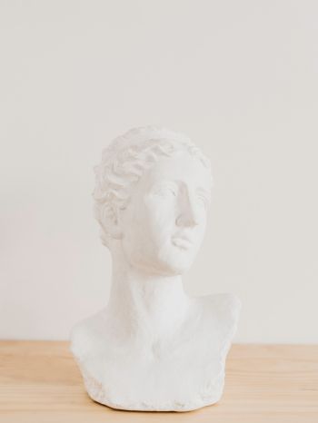 bust, sculpture, aesthetics Wallpaper 2048x2732